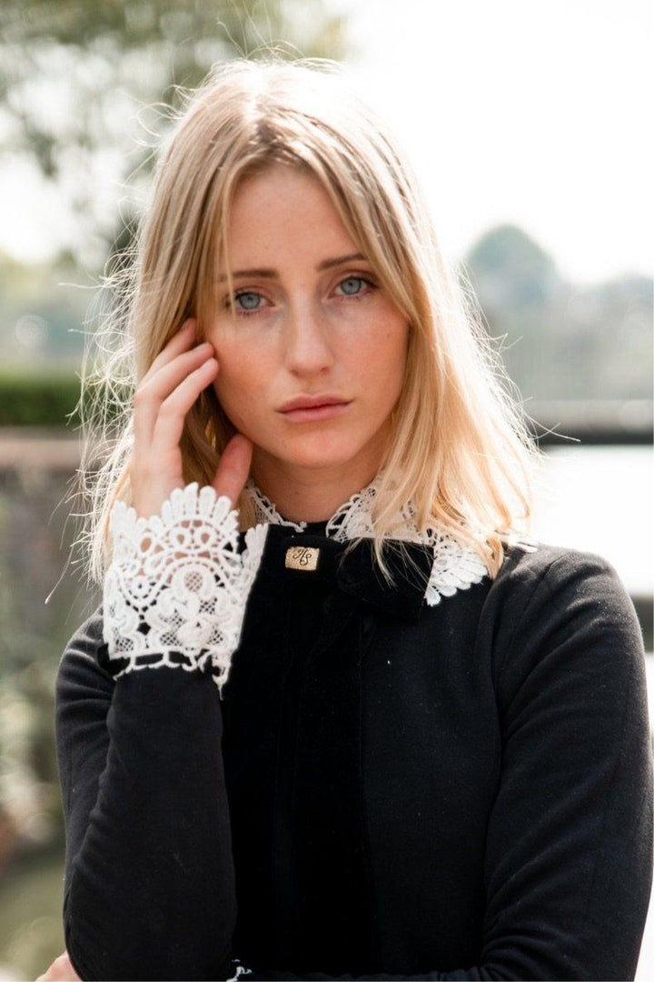 Hannah Sophia England | Dainty Lace Collar with velvet Hannah Sophia England 